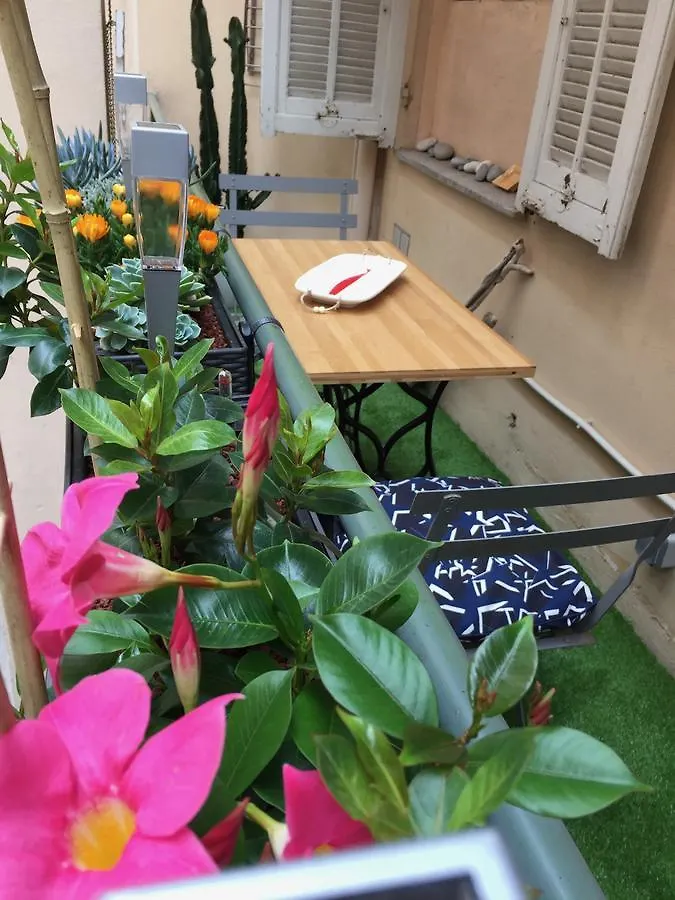 La Salamandre A Nicea Apartament