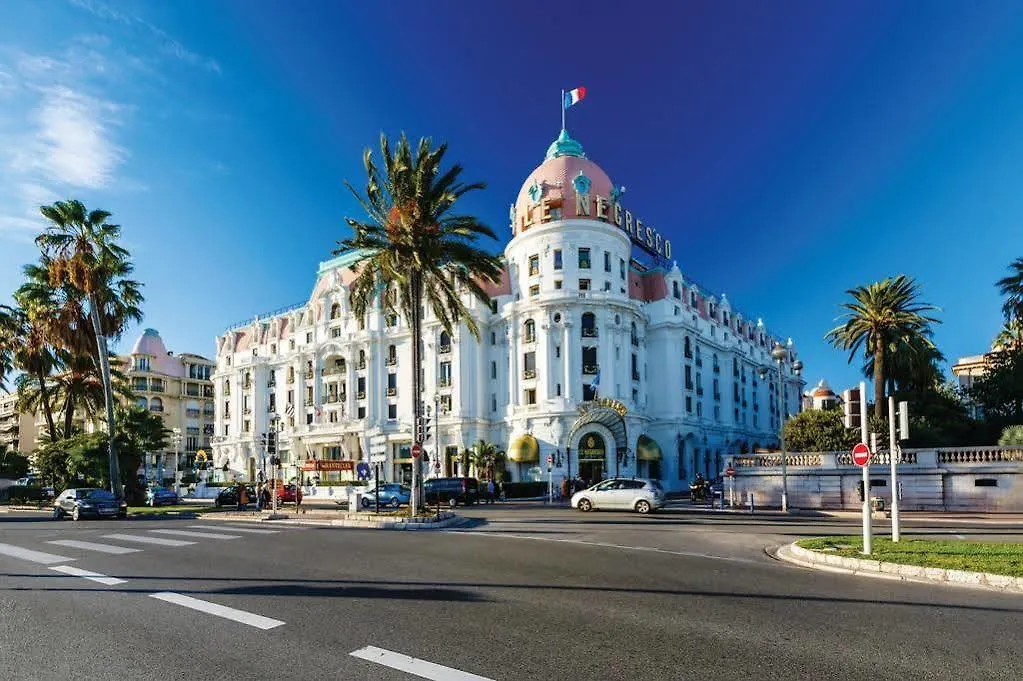 La Salamandre A Nice 0*,